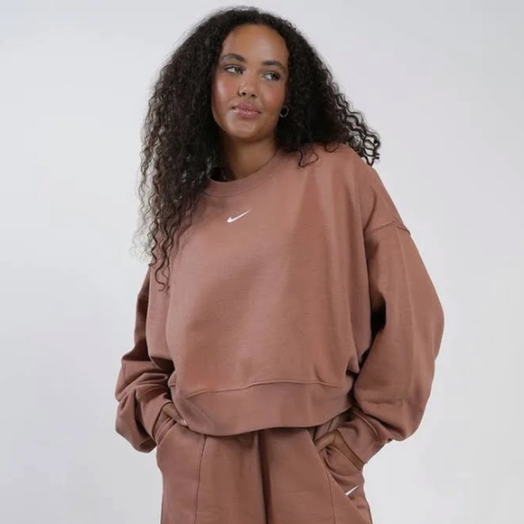 Nike brown essential crewneck - Picture 2 of 2